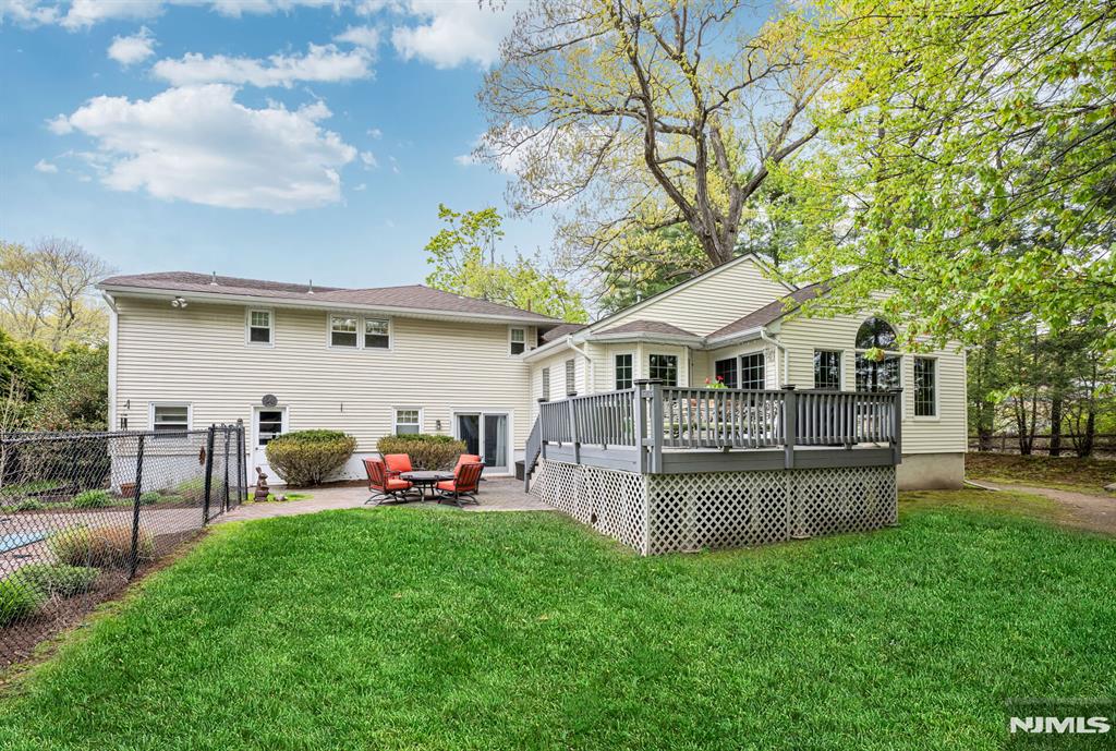 485 Eisenhower Court