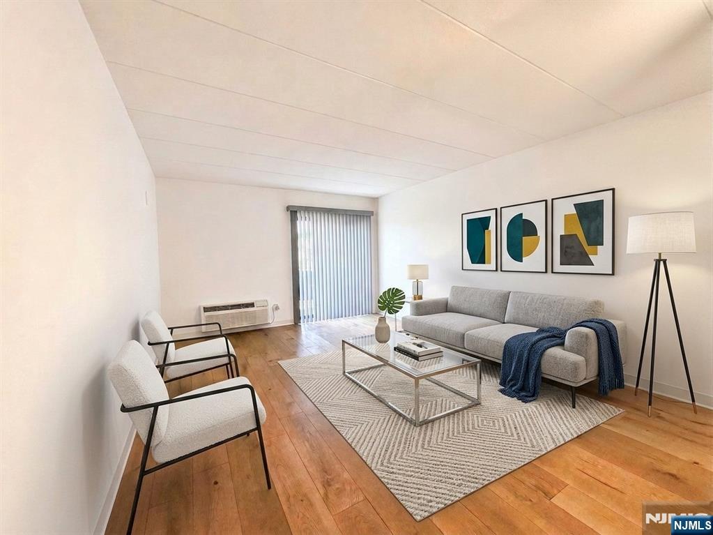 5 Linden Street 2H