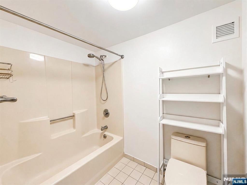 5 Linden Street 2H