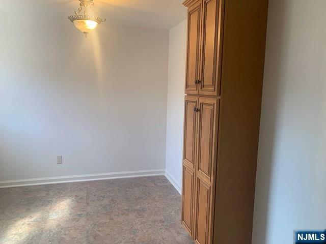 1013 Kent Place 2nd floor