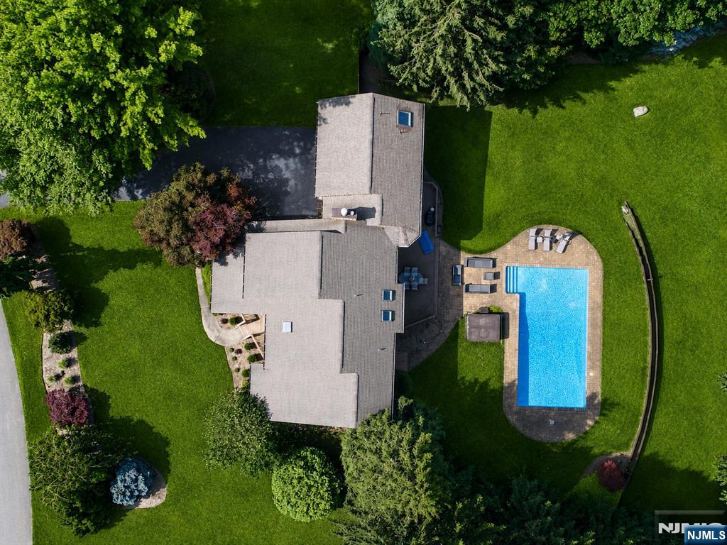 88 Van Blarcom Lane