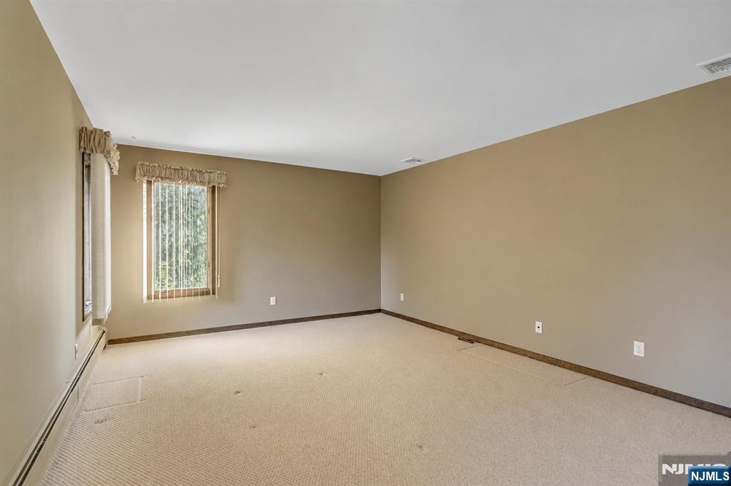 88 Van Blarcom Lane