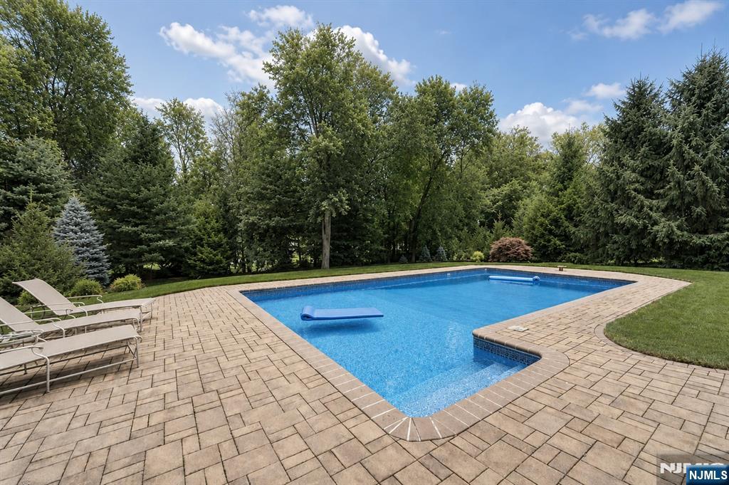 88 Van Blarcom Lane