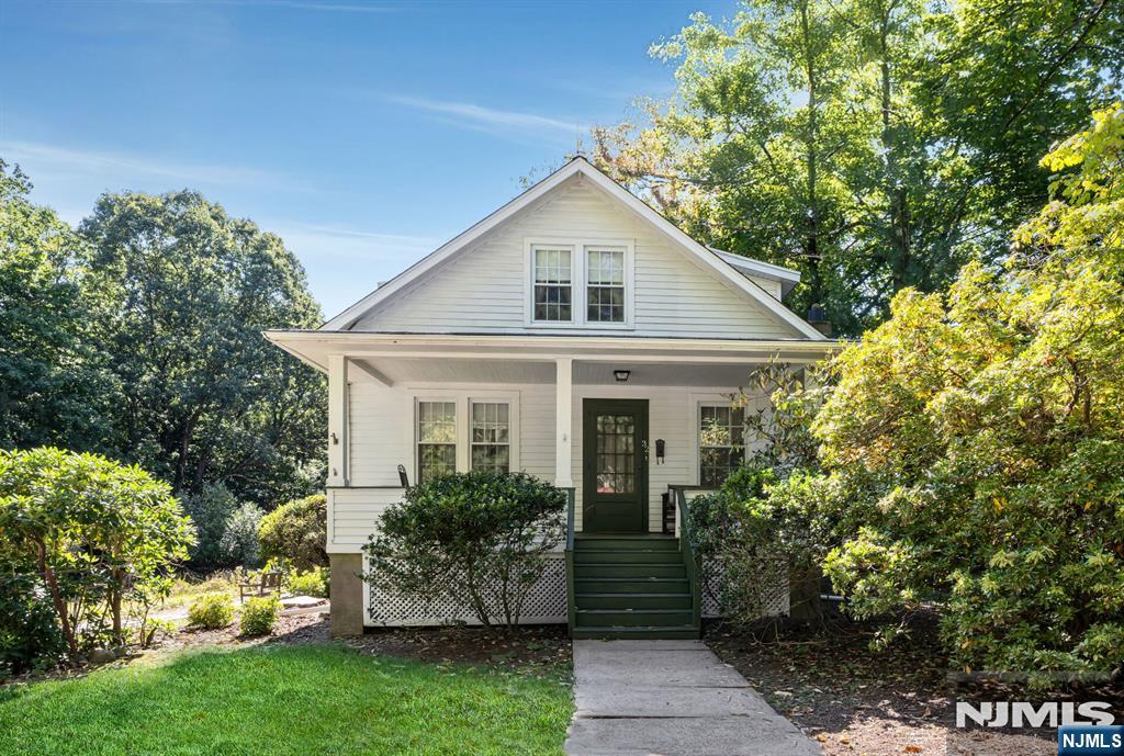 32 Mulder Lane Midland Park NJ