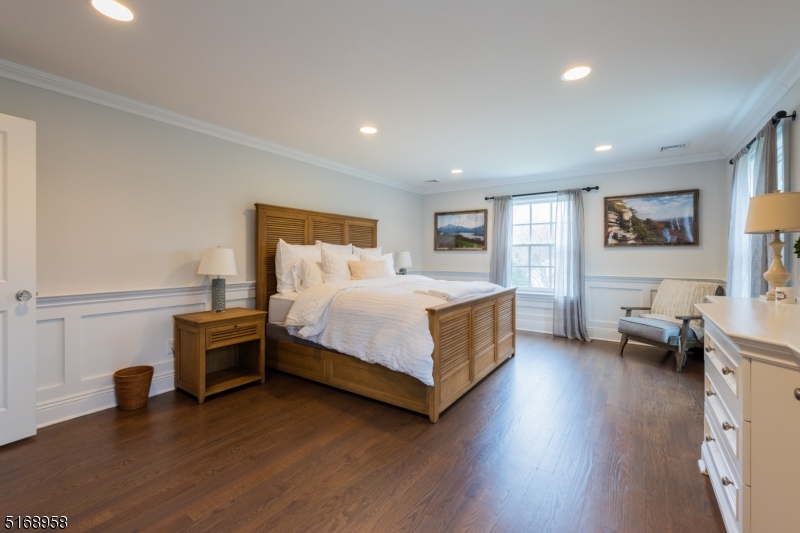 309 Sleepy Hollow Ln