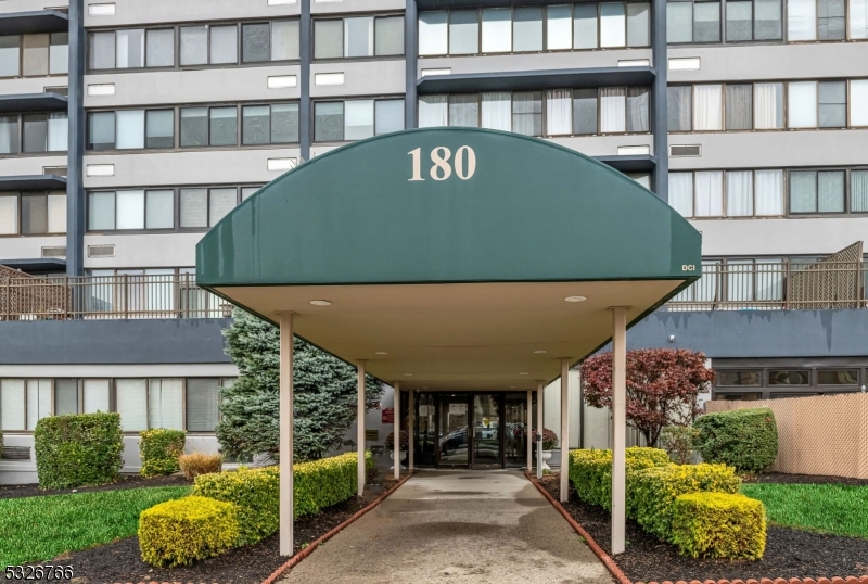 170-202 Lafayette Ave 10I