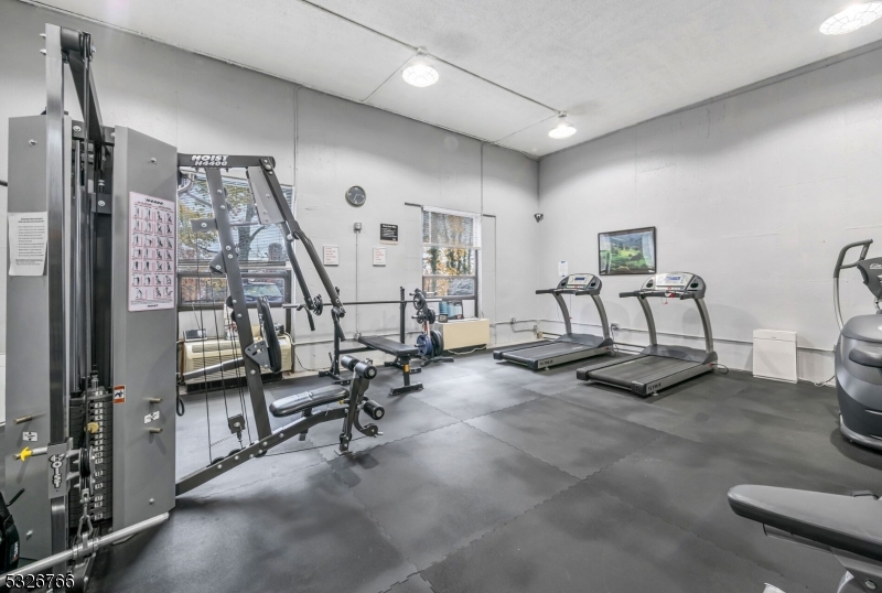 170-202 Lafayette Ave 10I