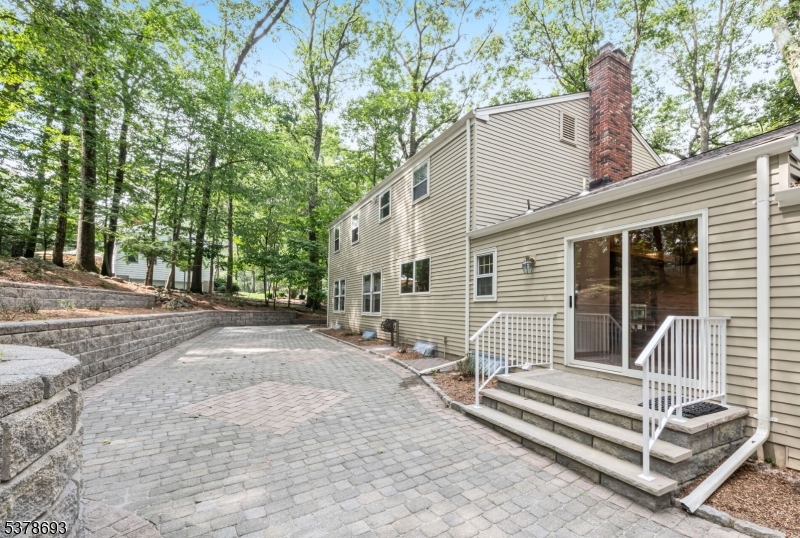 26 Murray Ave