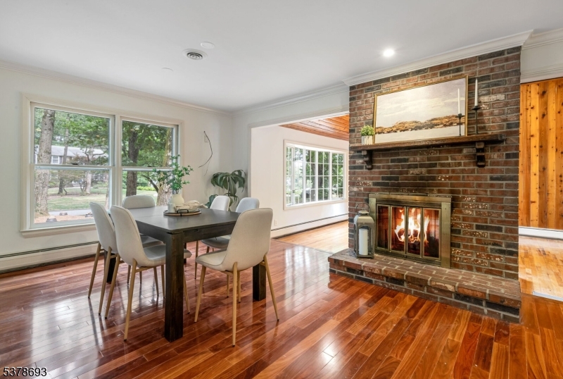 26 Murray Ave