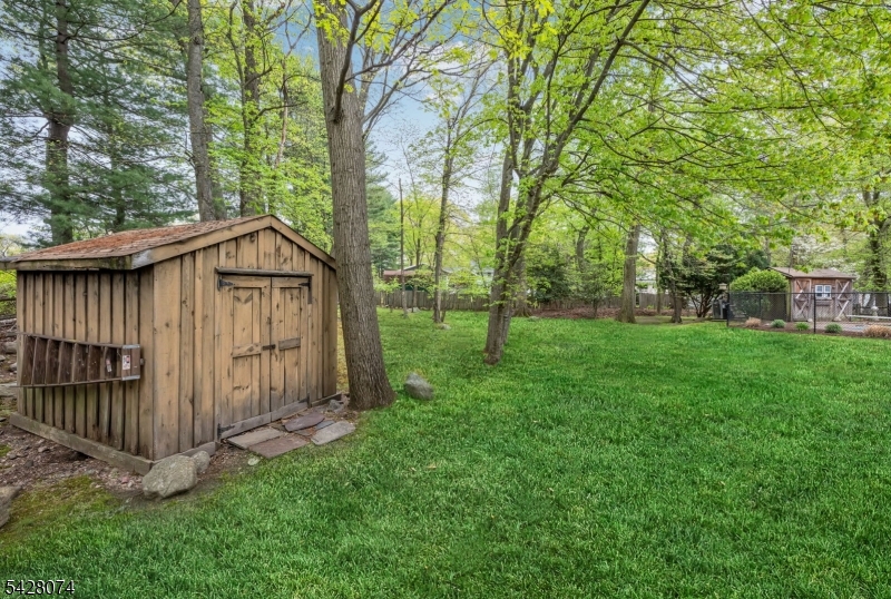 485 Eisenhower Ct
