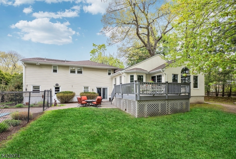 485 Eisenhower Ct