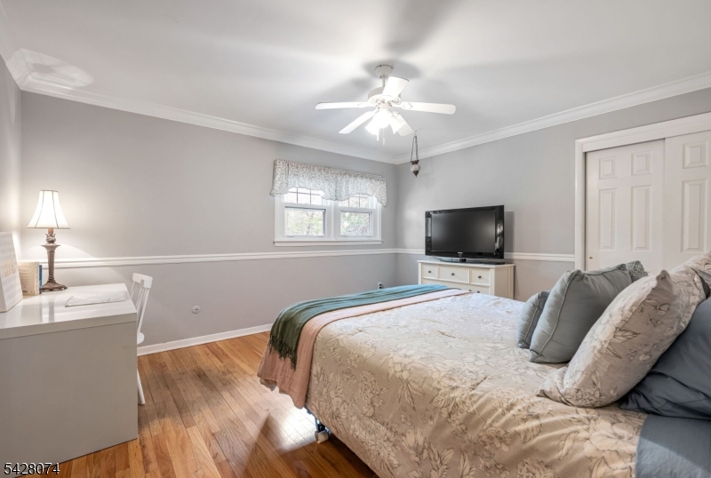 485 Eisenhower Ct