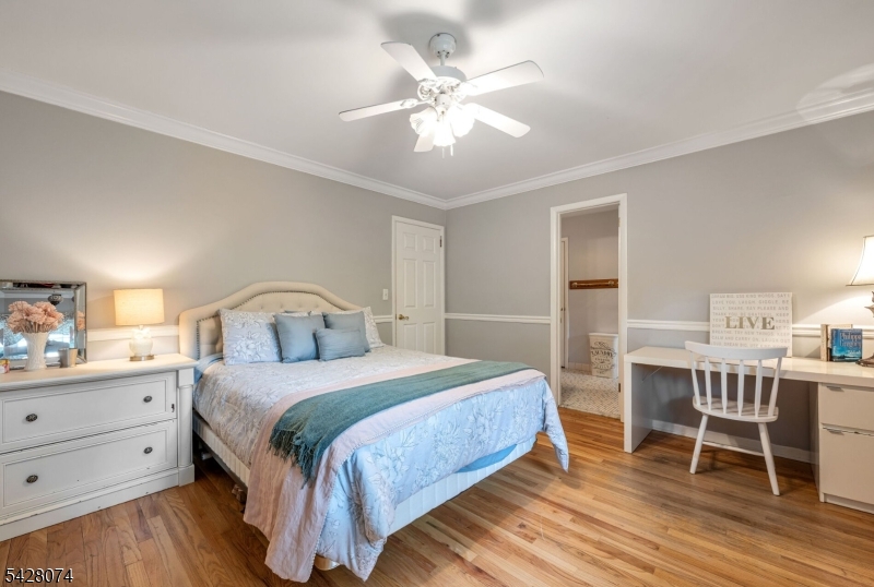 485 Eisenhower Ct