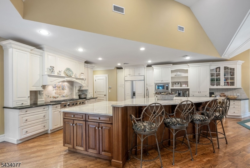 68 Brams Hill Dr