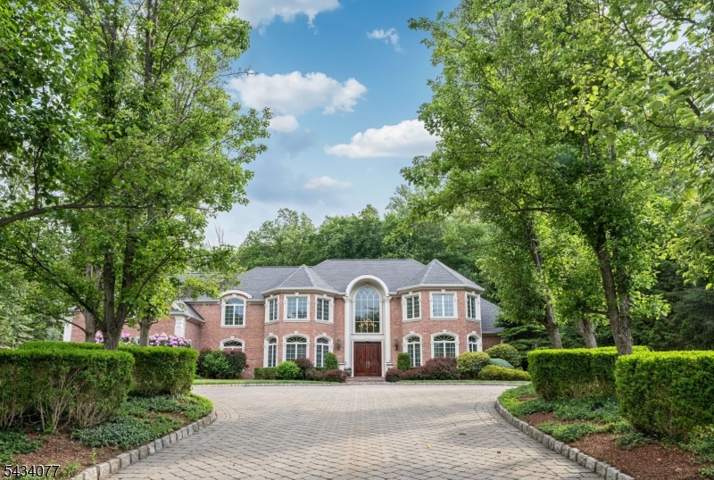 68 Brams Hill Dr