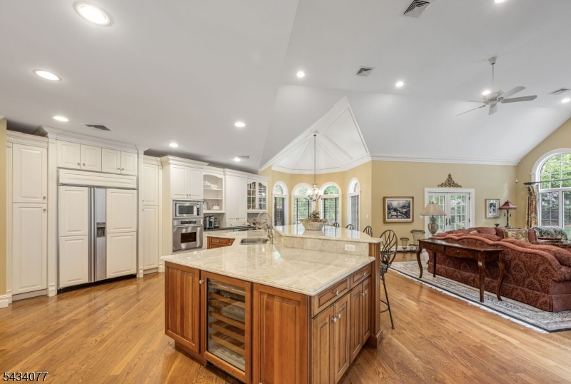 68 Brams Hill Dr