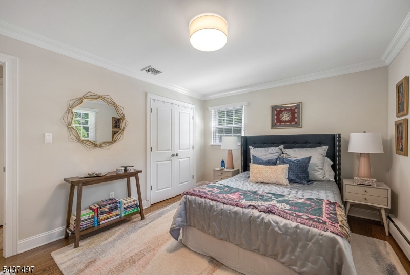 369 Voorhis Ave