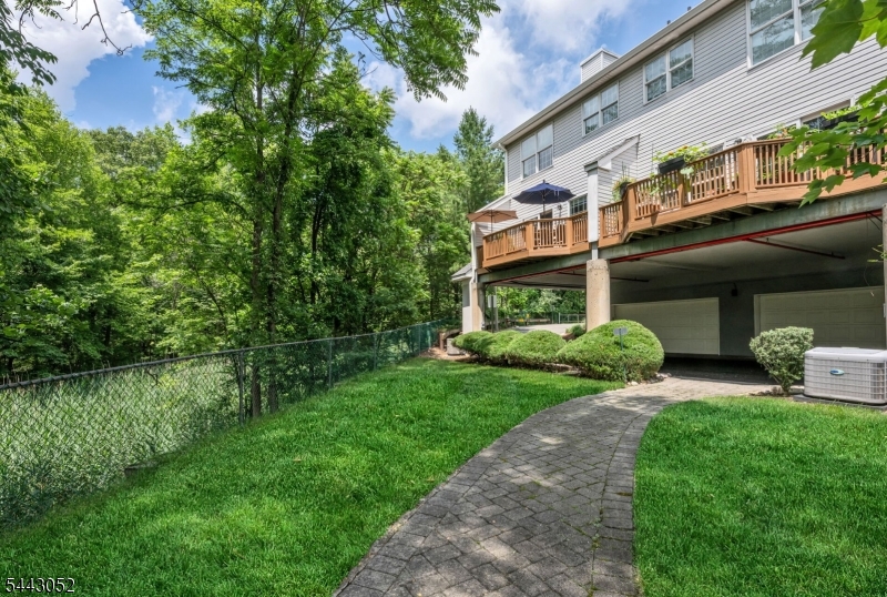 94 Heather Ln