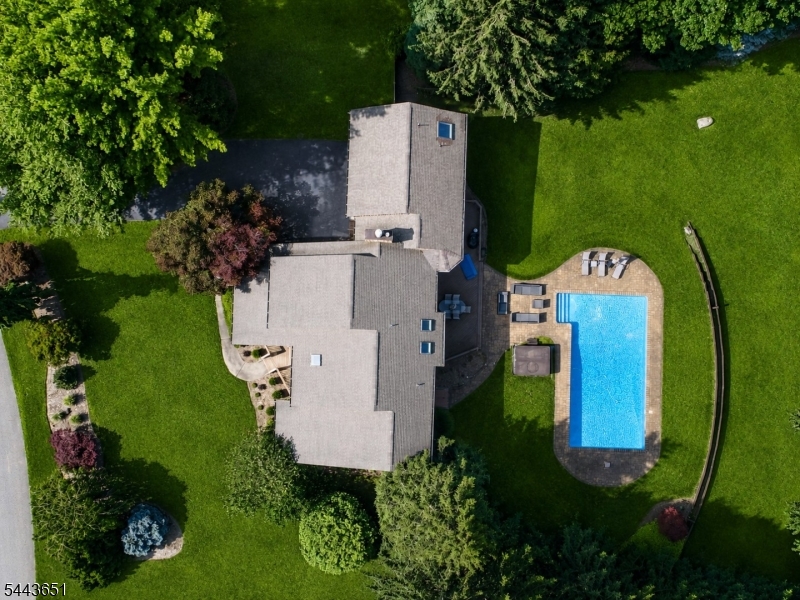 88 Van Blarcom Ln