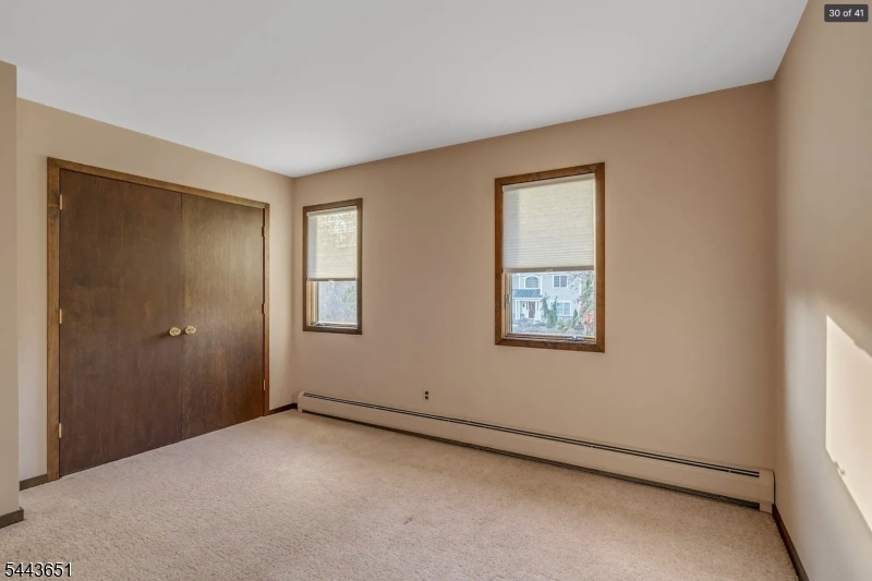 88 Van Blarcom Ln