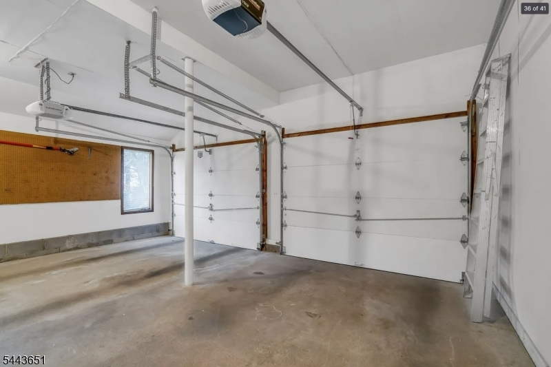 88 Van Blarcom Ln