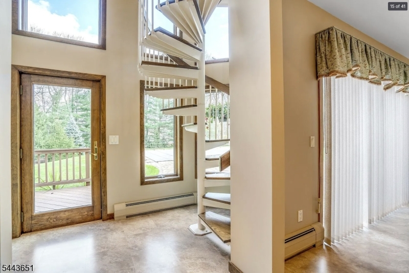 88 Van Blarcom Ln