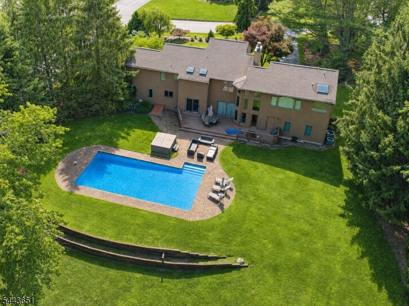 88 Van Blarcom Ln