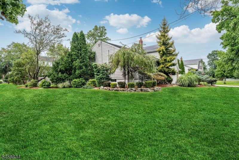 14 Aspen Ct