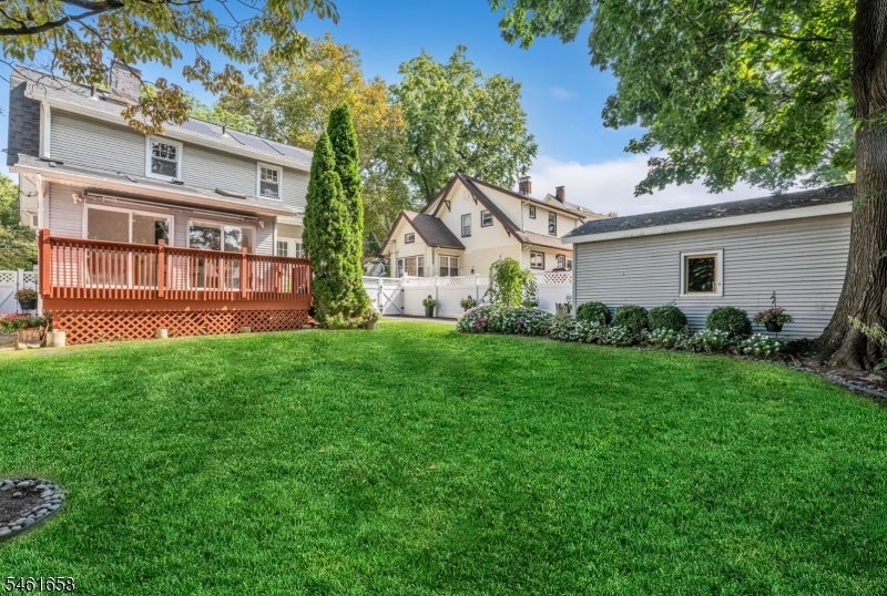 126 Sylvan Ave