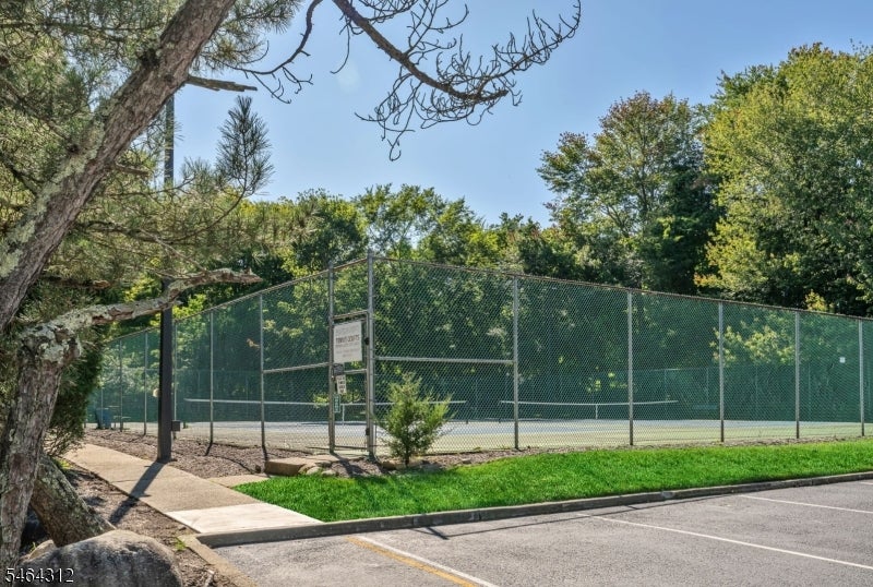 15 Bentley Dr
