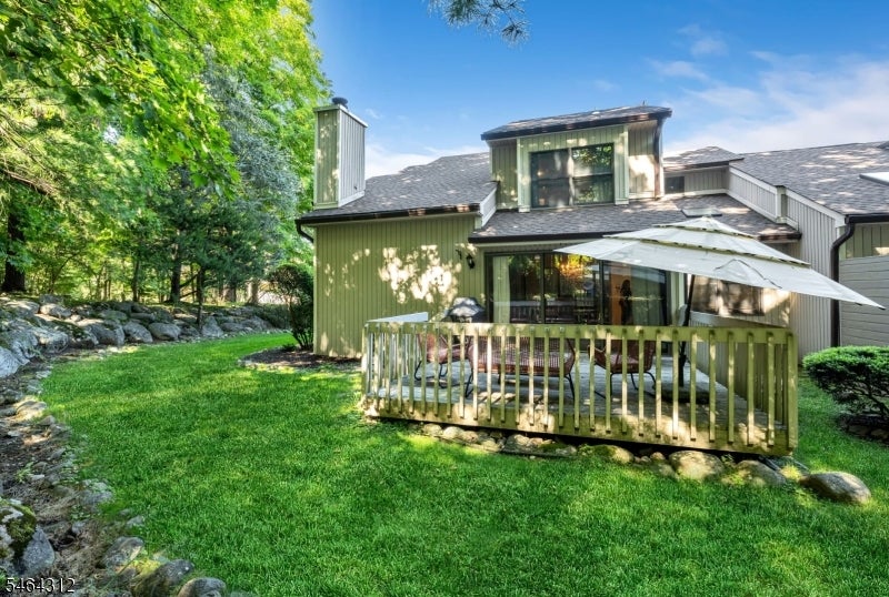 15 Bentley Dr