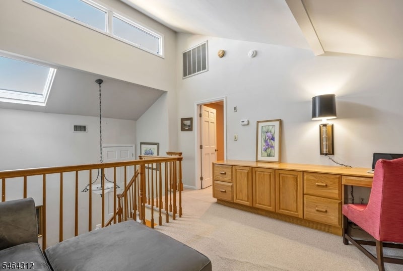 15 Bentley Dr
