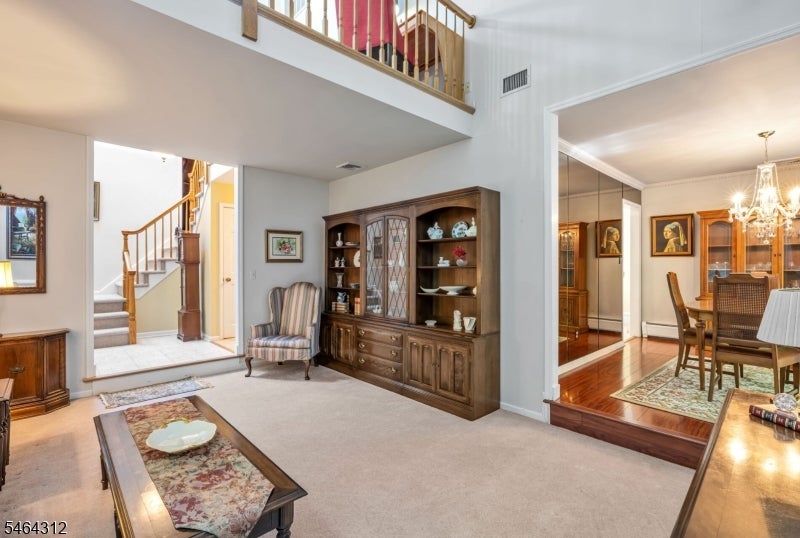 15 Bentley Dr