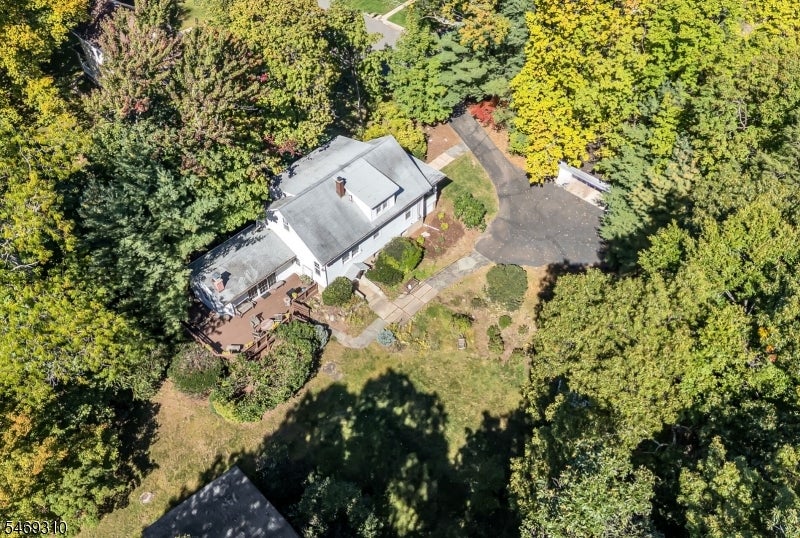 32 Mulder Ln