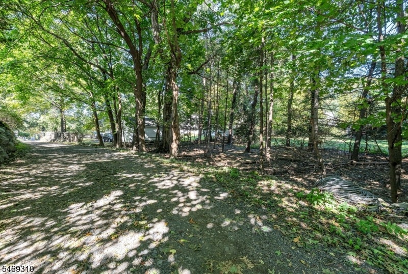 32 Mulder Ln