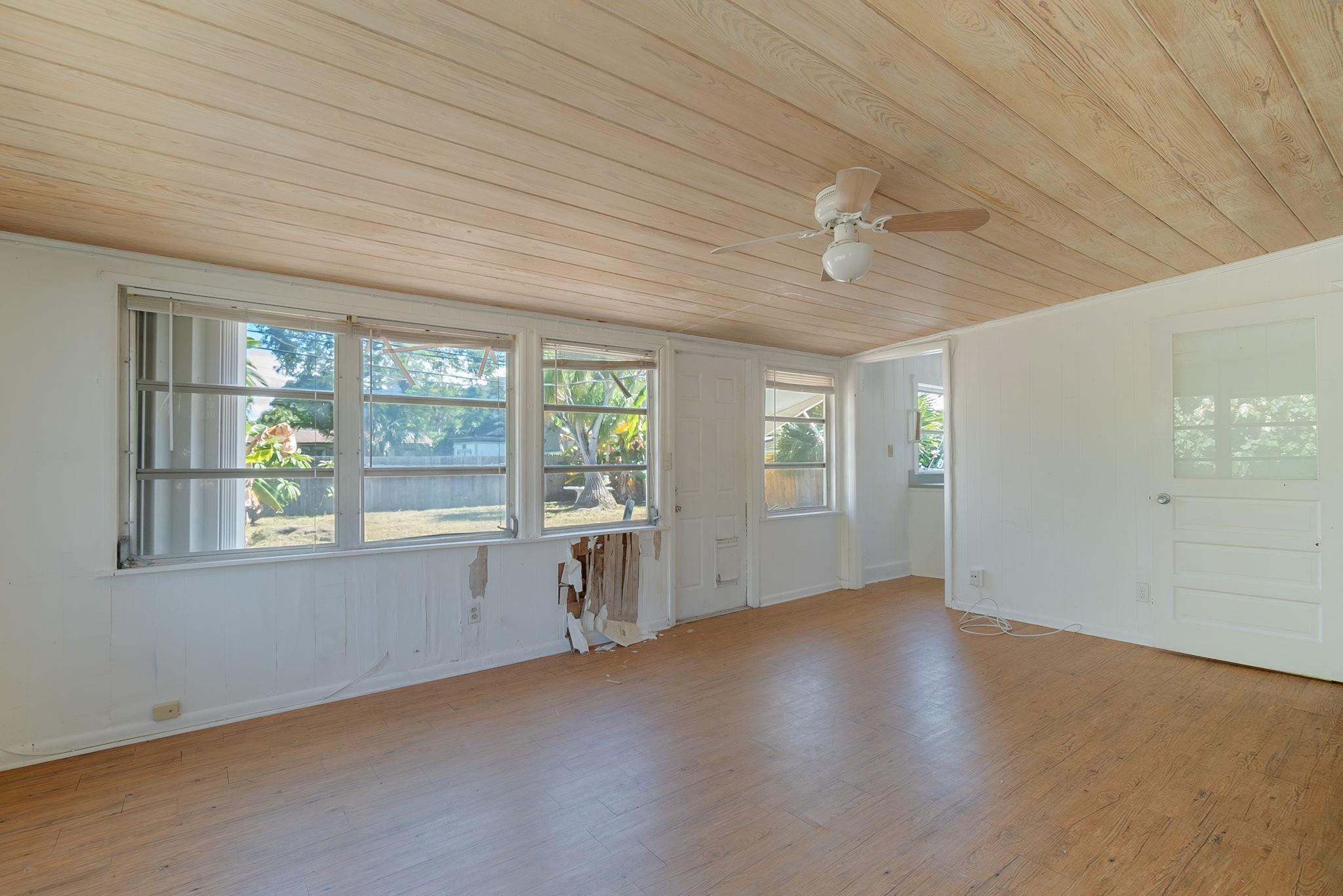 223 NW 1st Ave