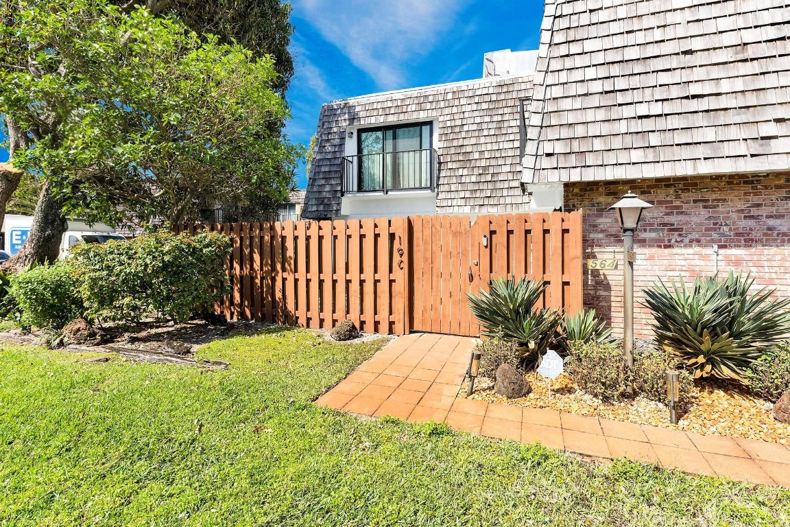 564 SE 28th Circle 19C