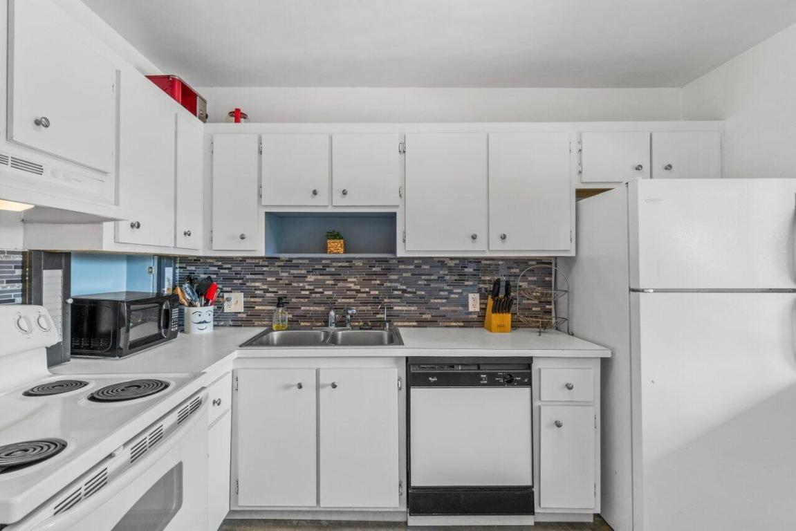 4471 Luxemburg Court Unit: 306