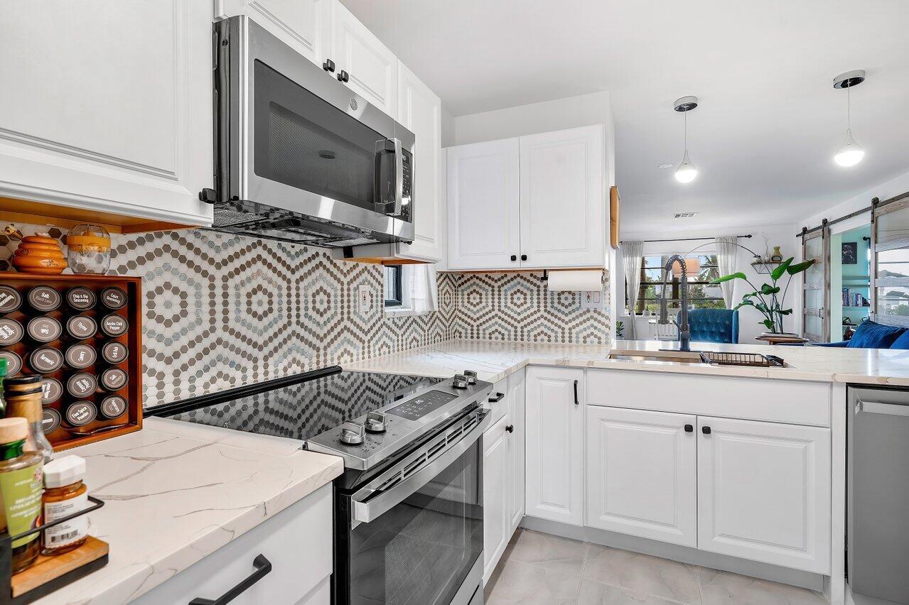 440 Canal Point S 1280