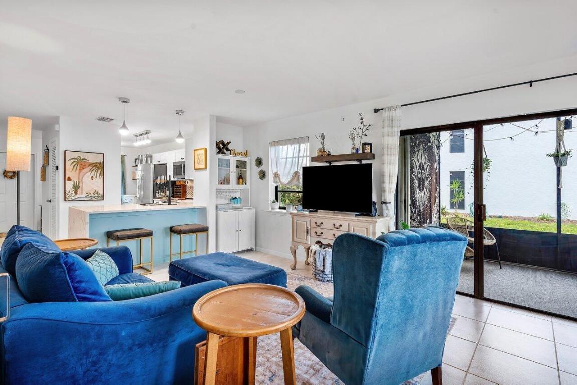 440 Canal Point S 1280