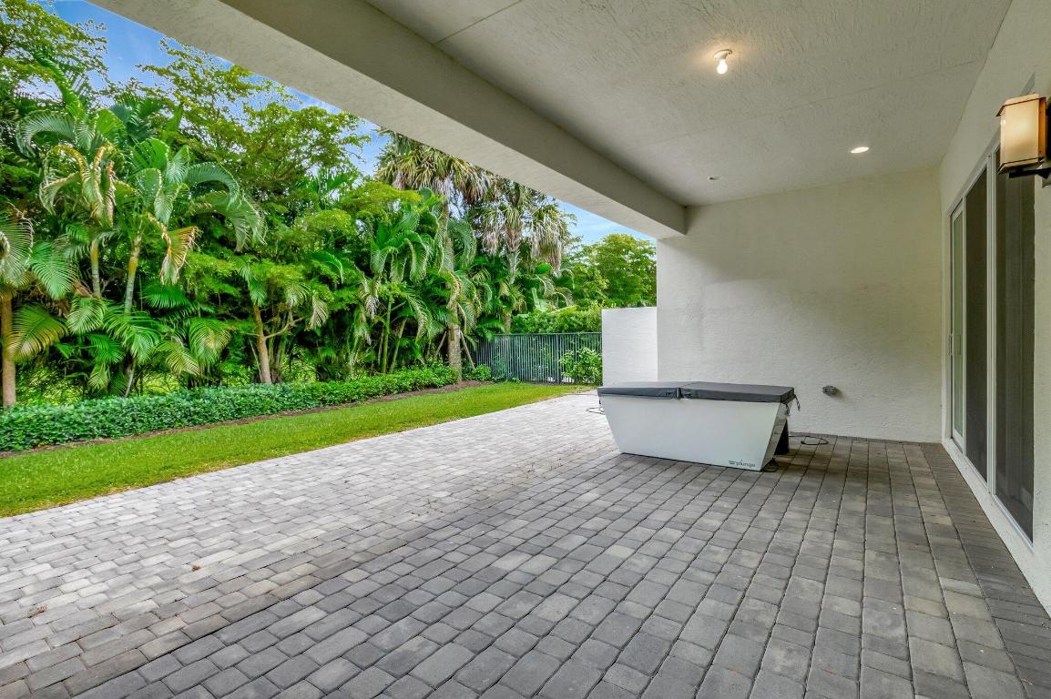 9580 Sterling Shores Street