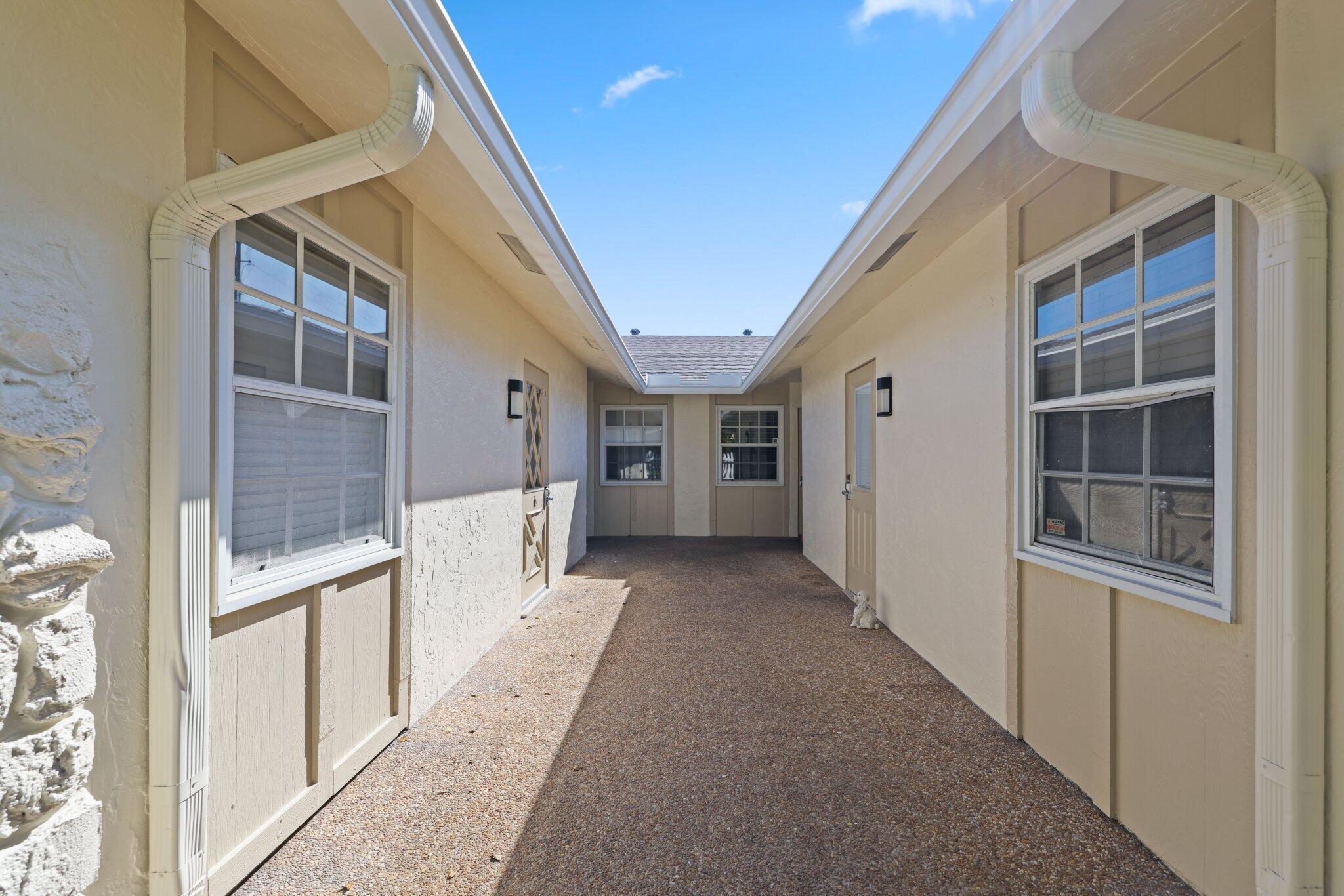 800 Tropic Boulevard