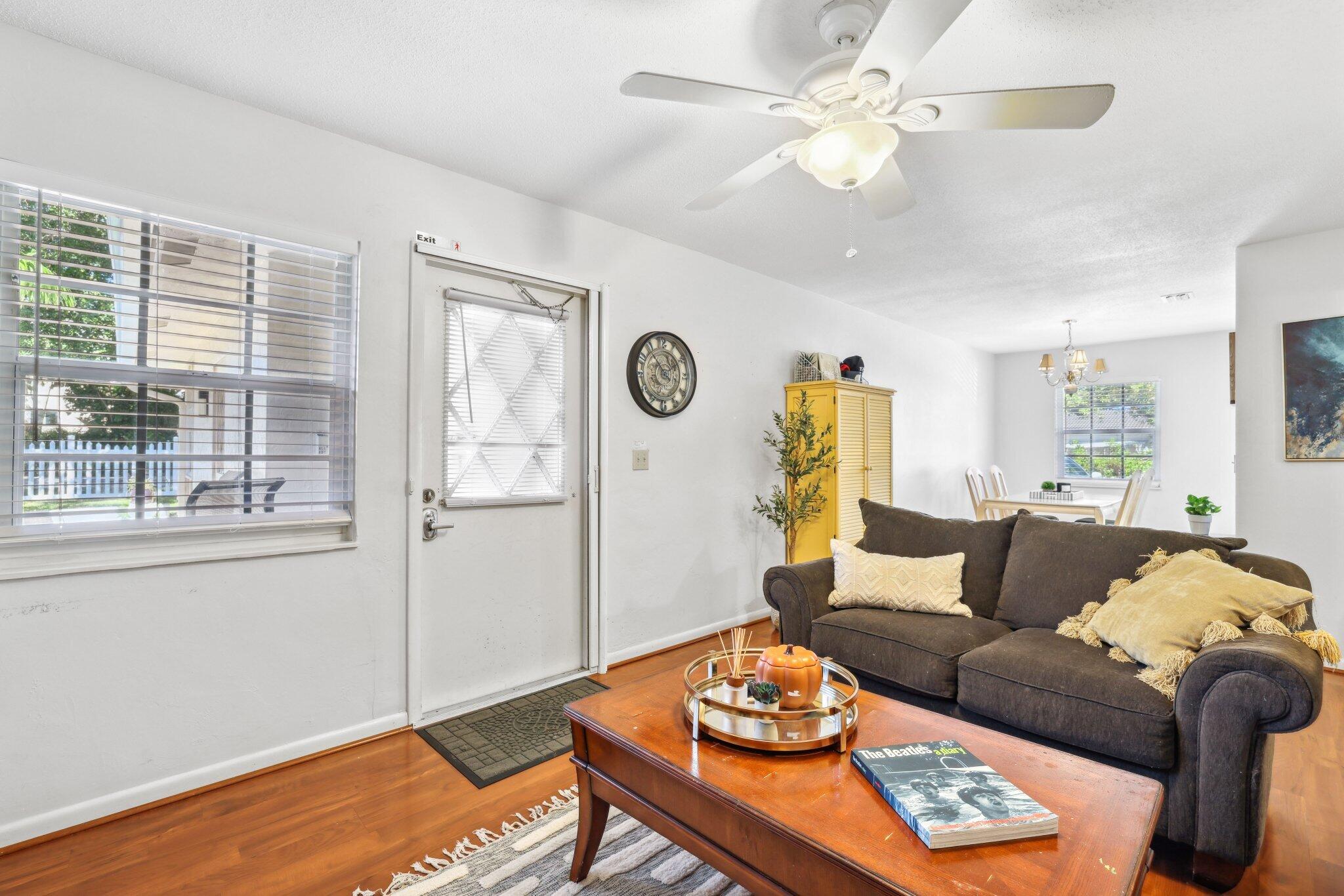 800 Tropic Boulevard