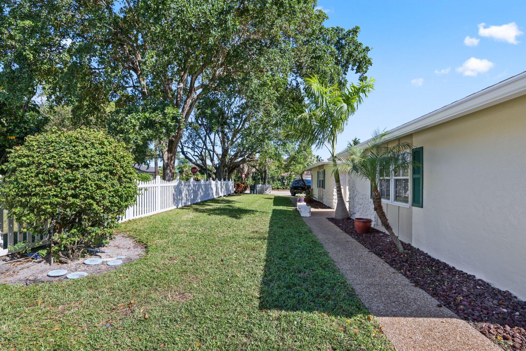 800 Tropic Boulevard