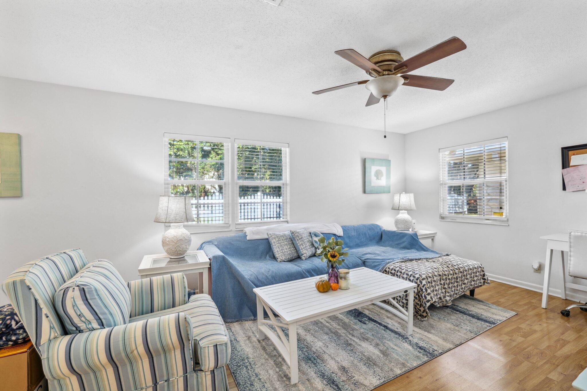 800 Tropic Boulevard