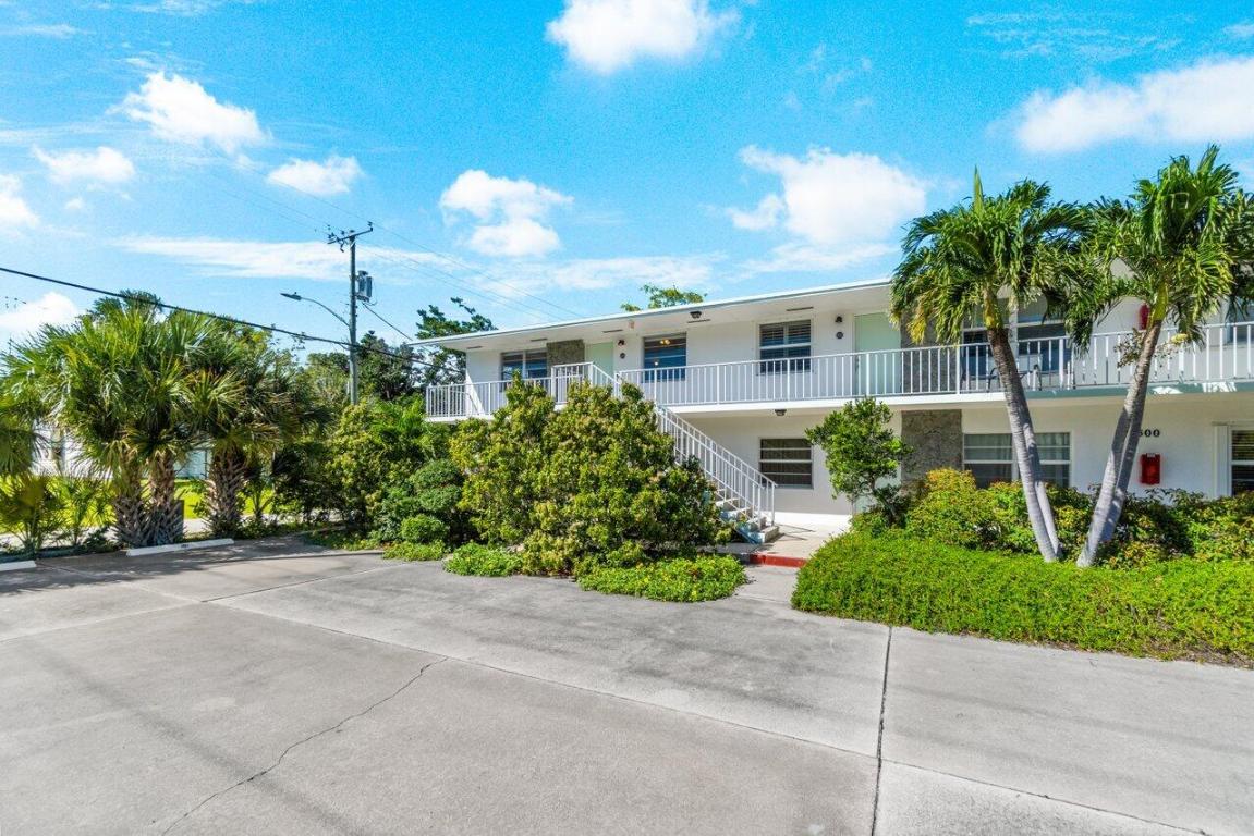 500 1st Avenue S 201