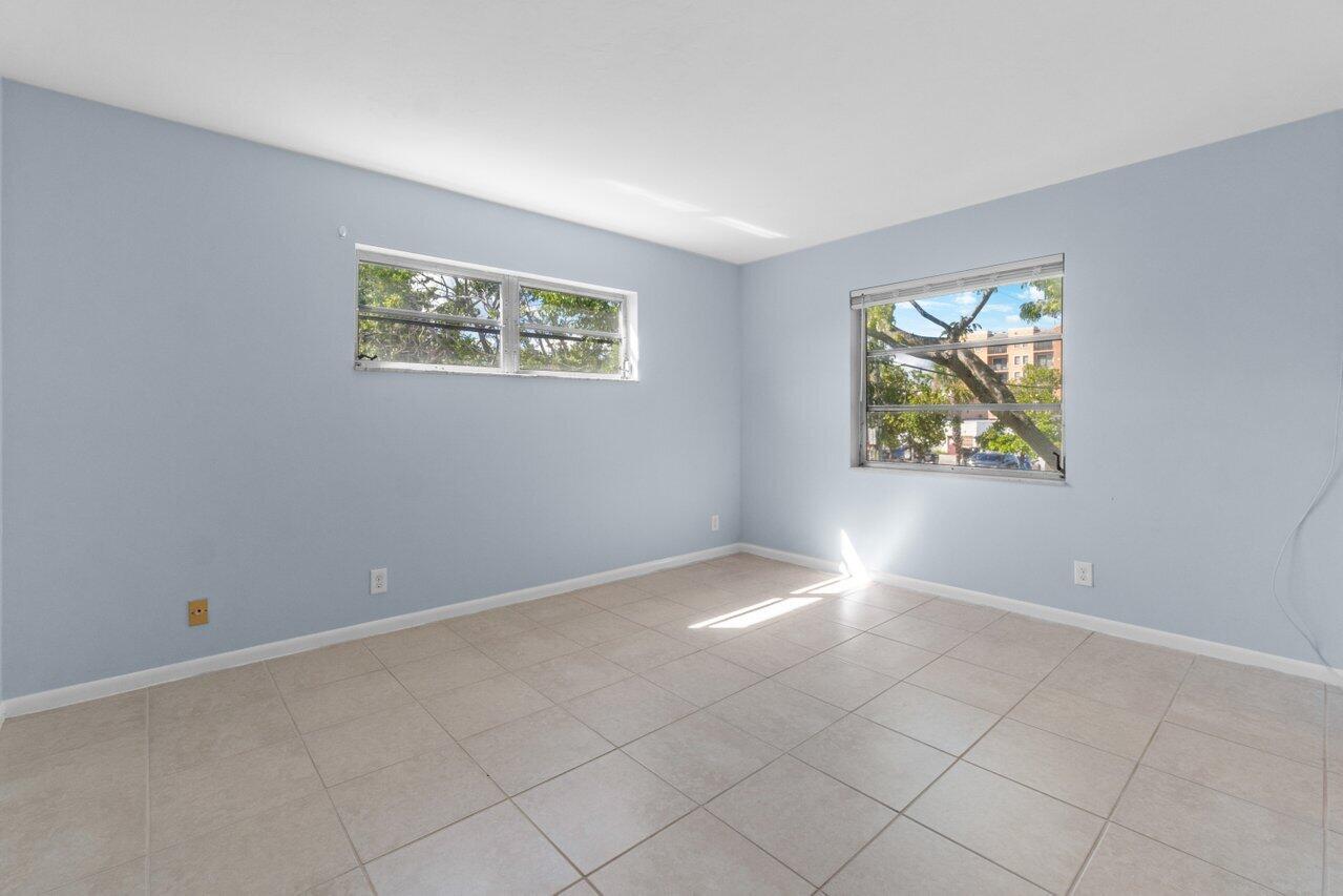 500 1st Avenue S 201