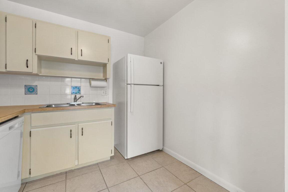 500 1st Avenue S 201