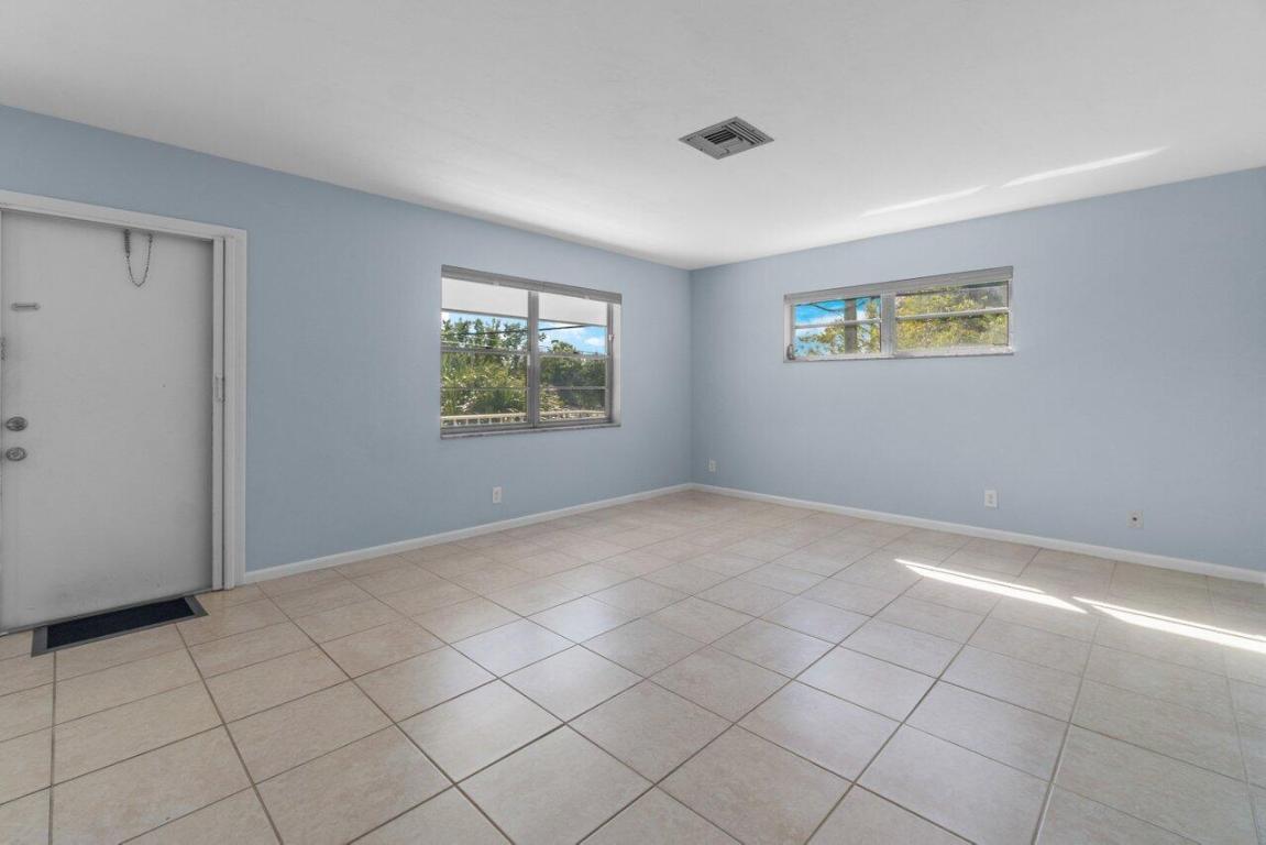 500 1st Avenue S 201