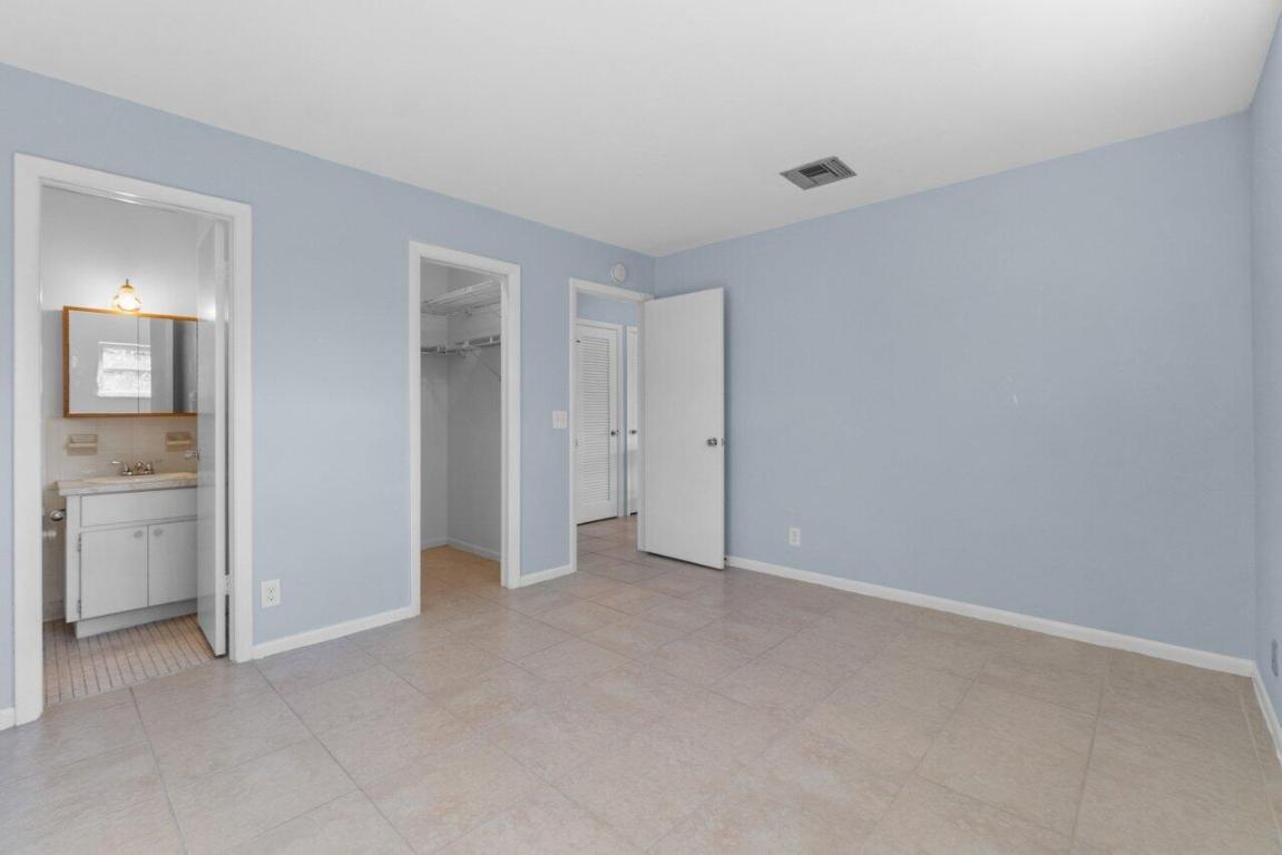 500 1st Avenue S 201